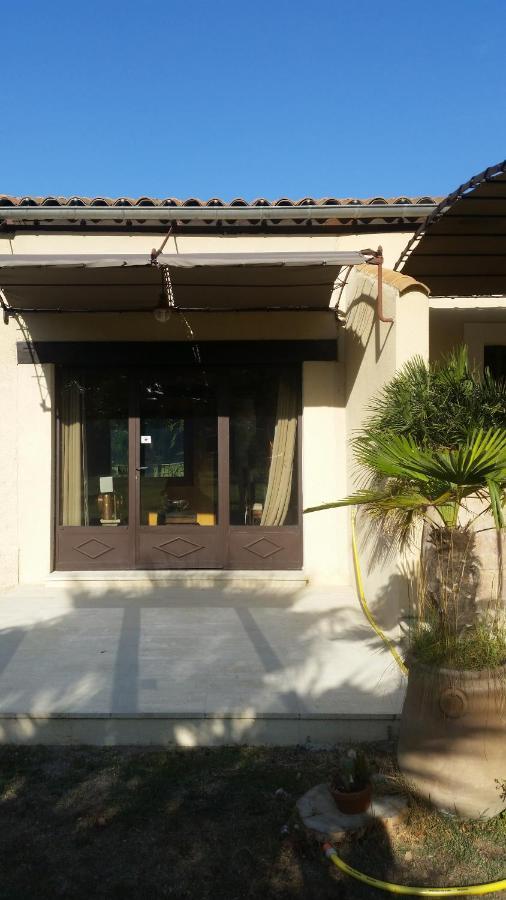 Provence Bed & Breakfast Carpentras ภายนอก รูปภาพ